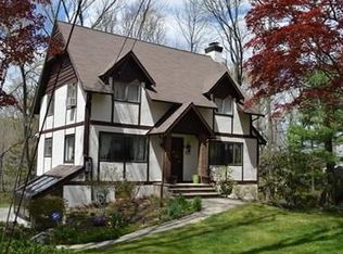 60 Fayson Lake Rd, Kinnelon, NJ 07405