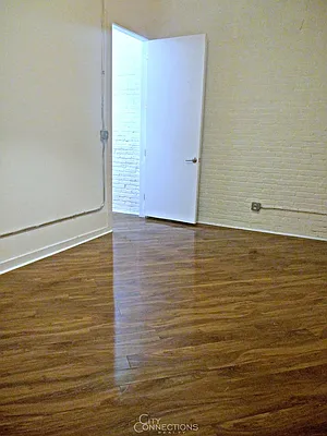 Rented by City Connections Realty | media 27