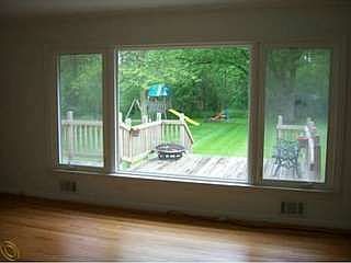 2nd image of 2716 Colonial Way