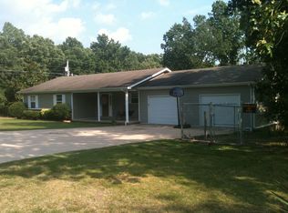 101 Will Dr, Waynesboro, TN 38485