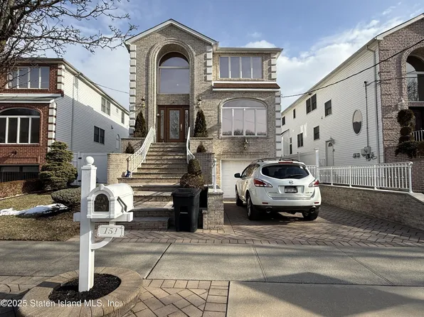 151 Lipsett Ave, Staten Island, NY 10312