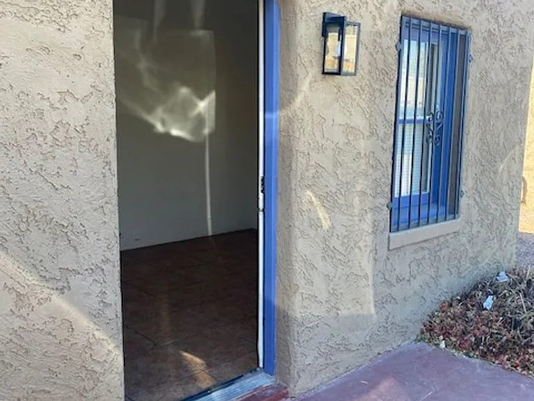 10 W Rillito St — Photo 13