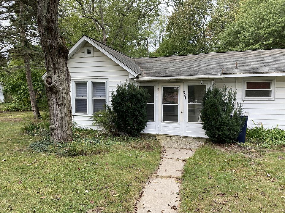 1st image of 596 Pleasant Ave
