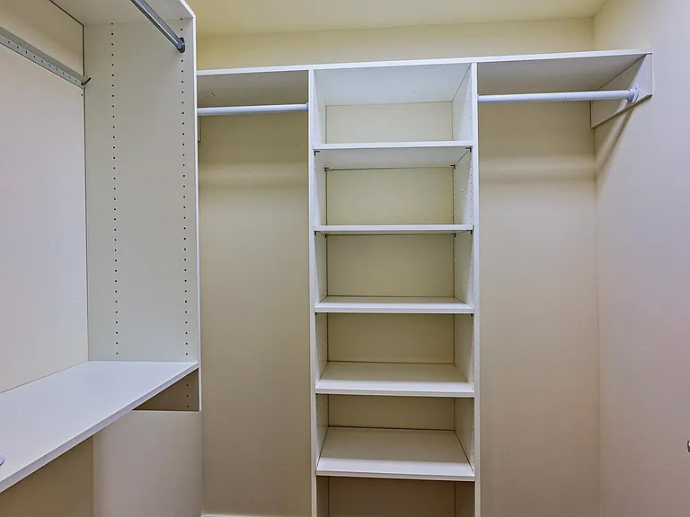 9040 NE Juanita Dr #303 — Photo 6