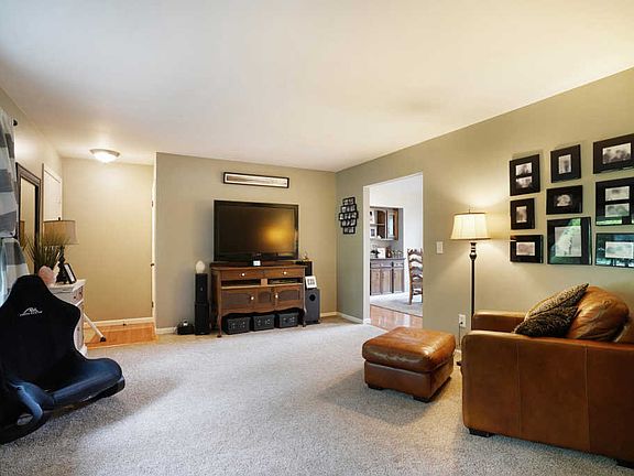 4th image of 7255 Mountain Ash Dr SE