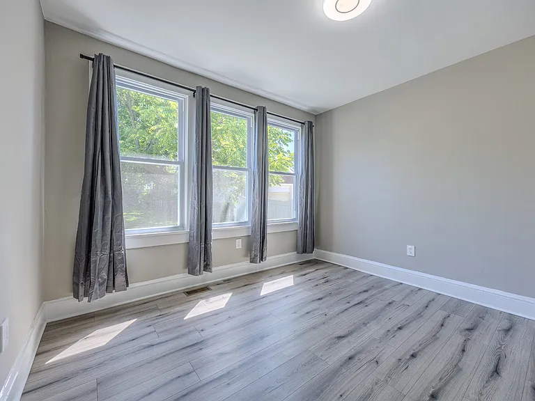 3707 37th Pl — Photo 10