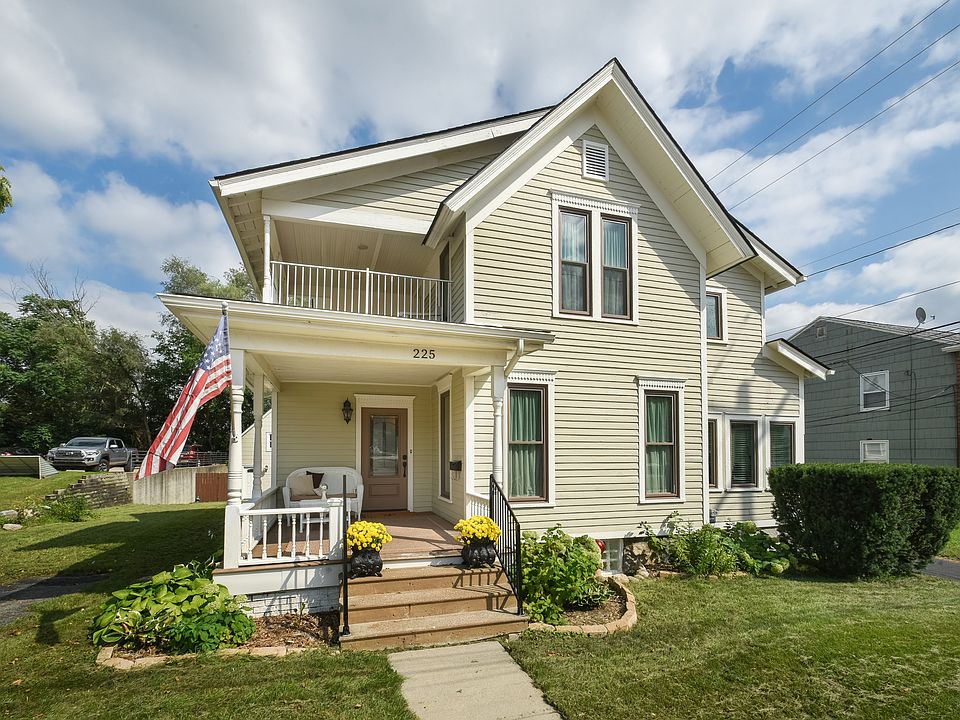 225 S Center Street
