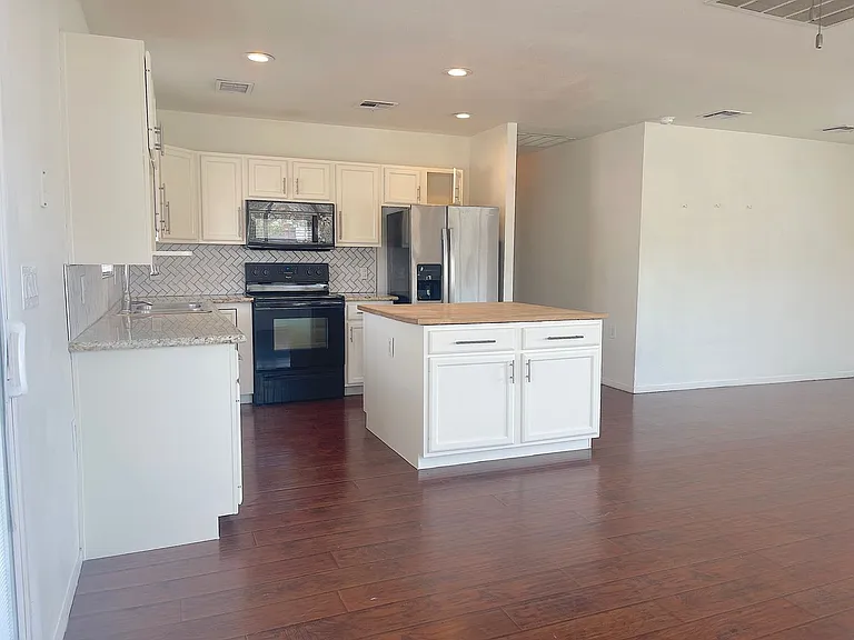 102 Copper St — Photo 25