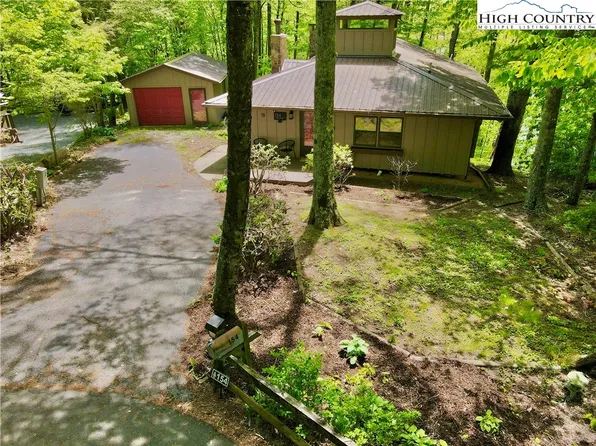 154 Lady Slipper Loop, Newland, NC 28657