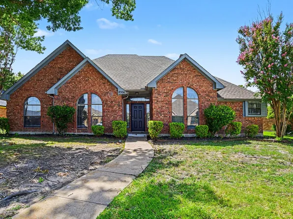 8306 Navigation Dr, Rowlett, TX 75088