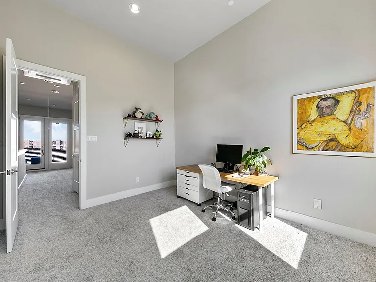 2412 Canal St #J — Photo 17