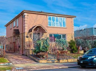 15719 16th Rd, Whitestone, NY 11357