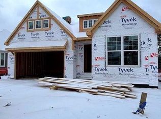 2354 Pondview Dr, Troy, MI 48085