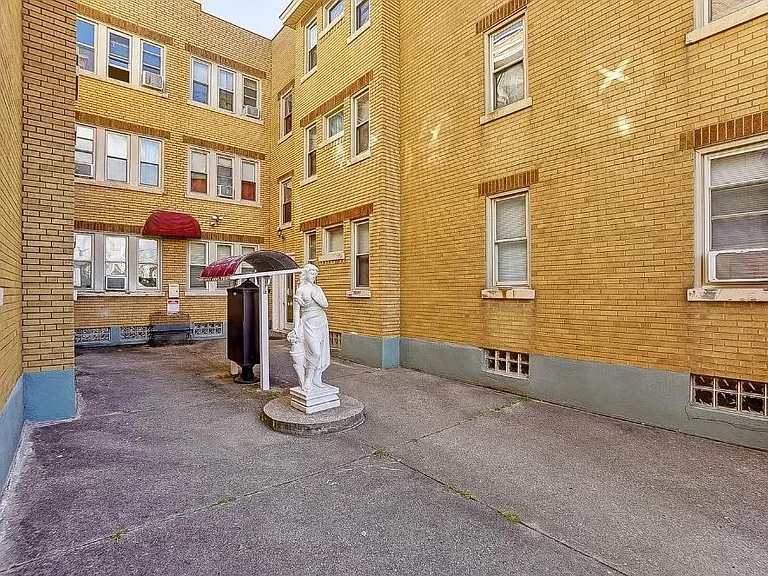 4828 Glenway Ave — Photo 2