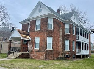 423 E 8th St, Michigan City, IN