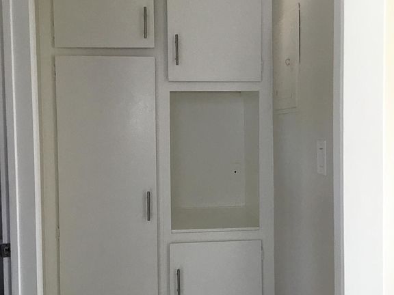 3rd image of 2531 W 225th Pl APT D