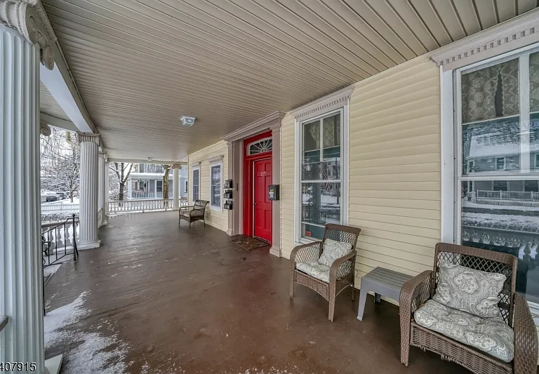 137 Belvidere Ave — Photo 2