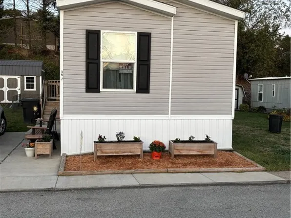 307 Castle Rd, Washington, PA 15301