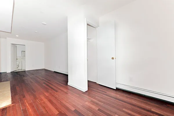 Rented by J Misrahi Realty Corp | media 18