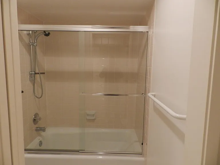 555 Kirkland Way — Photo 18