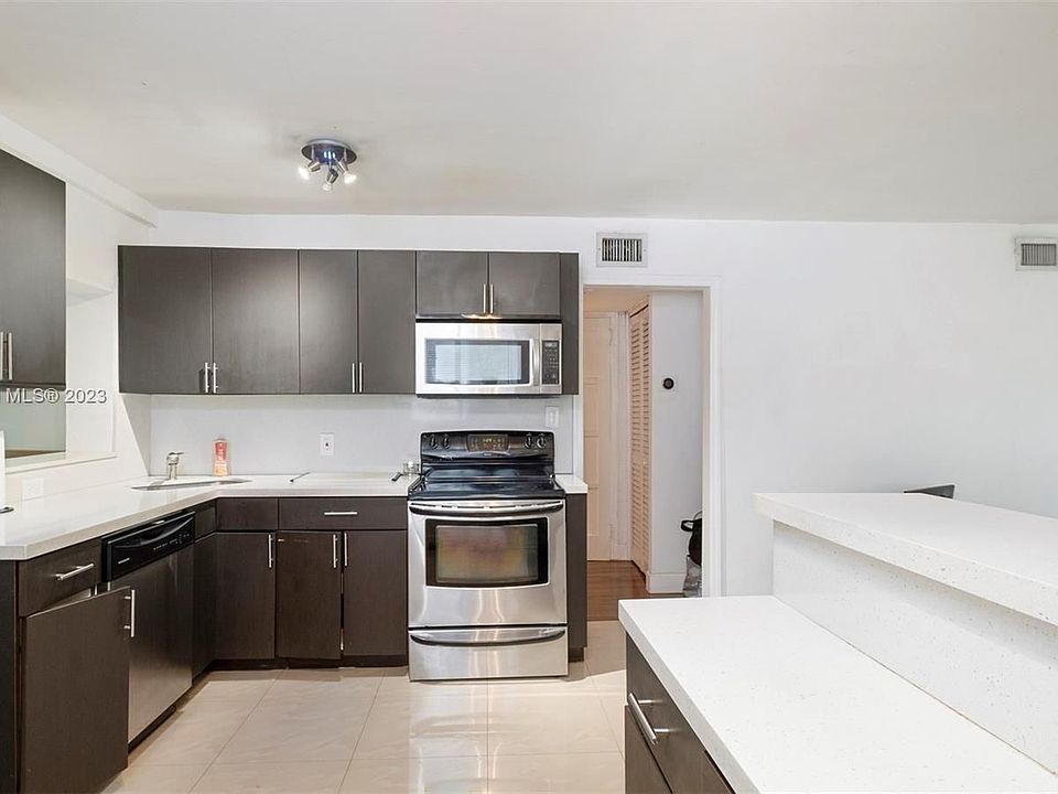 1st image of 3141 Carter St #3141