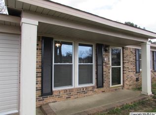 2908 Lynnwood Cir SW, Decatur, AL 35603