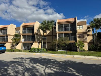 240 Lakeview Dr APT 112, Weston, FL, 33326