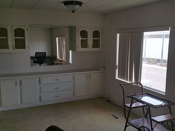 3rd image of 1010 E Bobier Dr Space 165