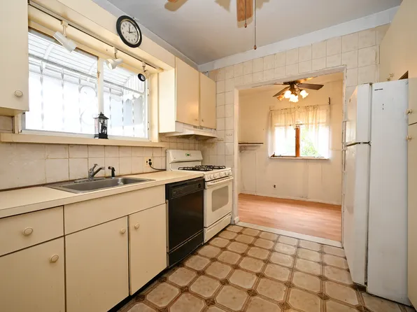 2408 East 13th Street image 23 of 23