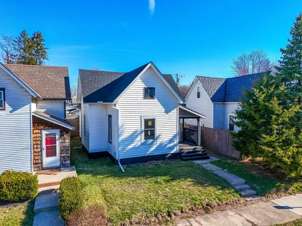 304 W 3rd St, Marysville, OH 43040