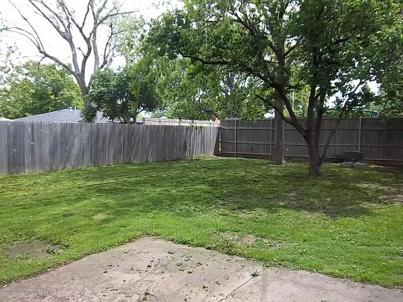 3rd image of 5109 Shawnee Trl
