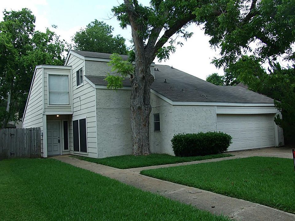 1st image of 3226 Hunterwood Dr