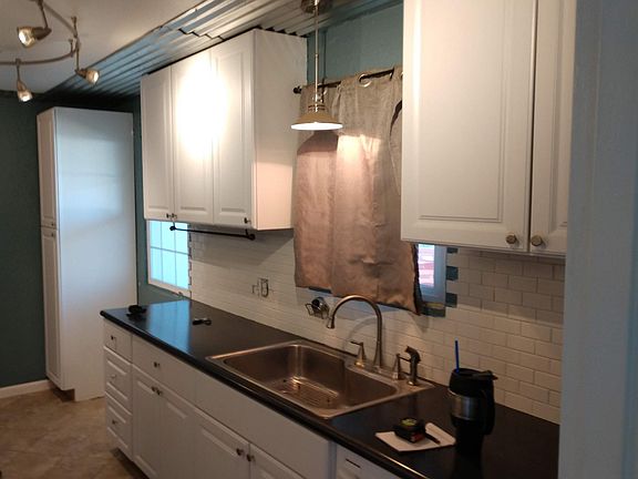 5th image of 57 Kelly Pl