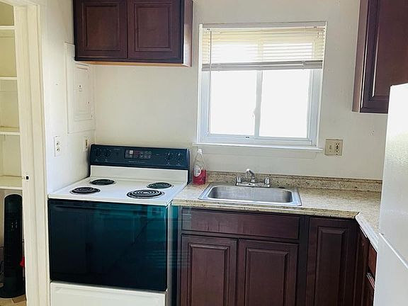 3rd image of 32503 Lydia St #1