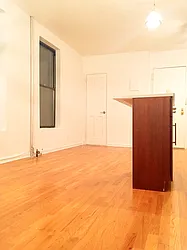 Rented by Rapid Realty Cobble Hill