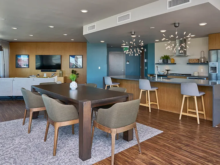 Resident Lounge