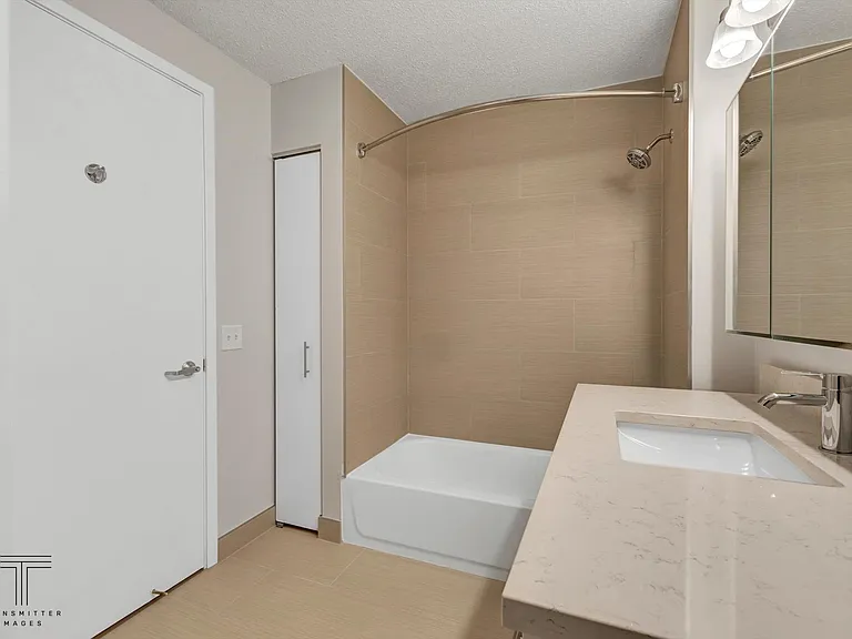 545 N Dearborn St #2503 — Photo 11