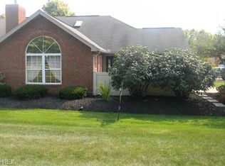 132 Beau Chemin Ave, Louisville, OH