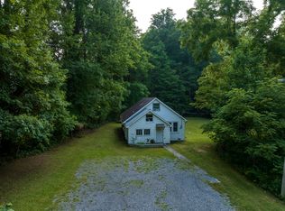 287 Old Railroad Grade Rd, Roan Mountain, TN 37687