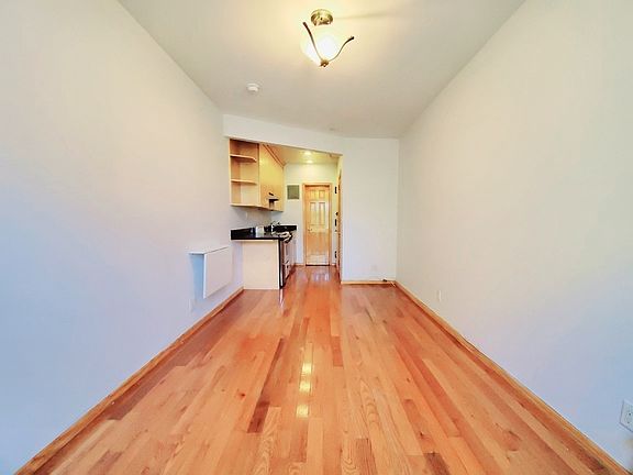 4th image of 109 Joralemon St APT 10B