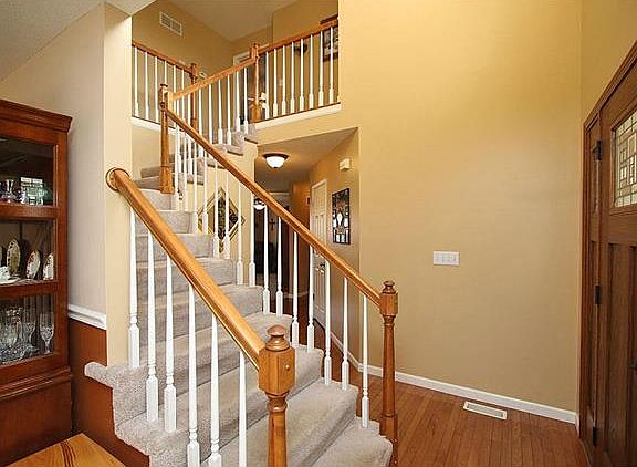 5th image of 7015 Stoney Creek Dr