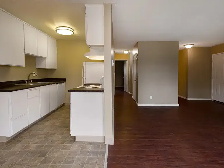 Aspen Meadows — Photo 6