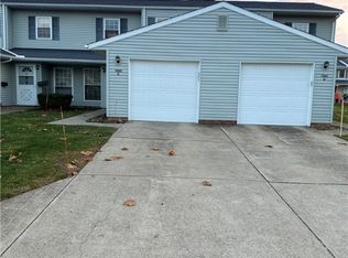 7992 Puritan Dr #76-C, Mentor, OH 44060