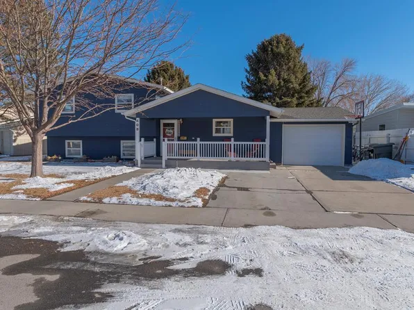408 Sunlight Dr, Powell, WY 82435