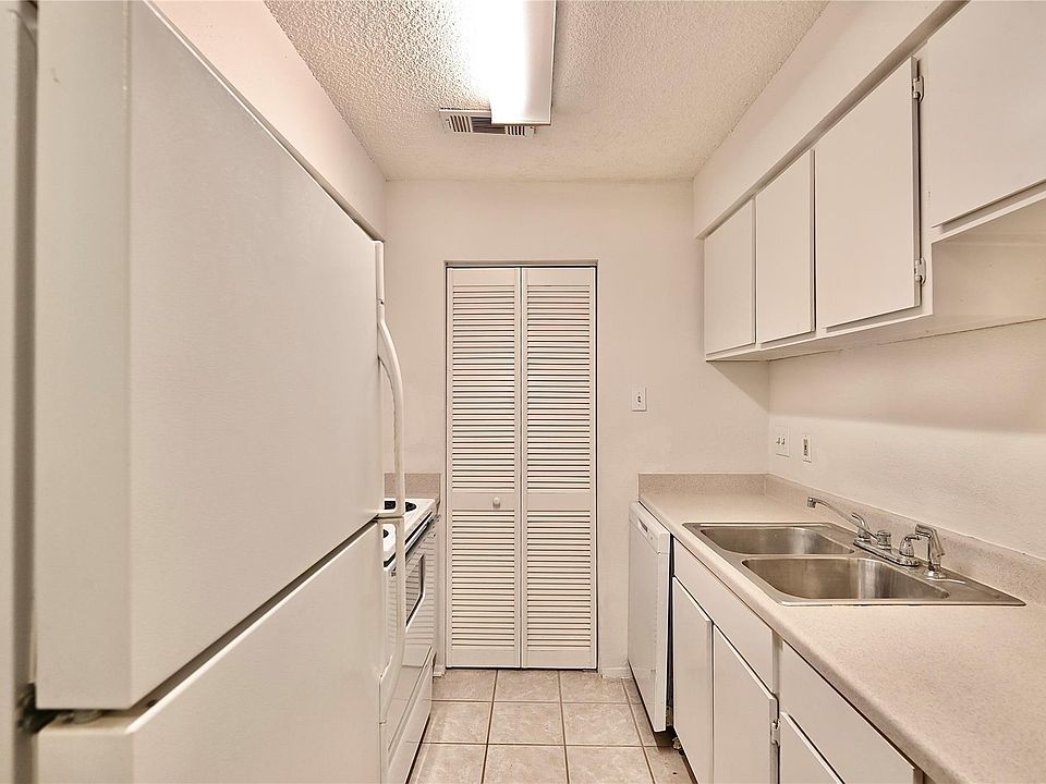 1st image of 9407 Pagewood Ln