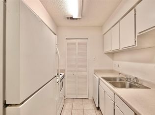 9407 Pagewood Ln, Houston, TX 77063