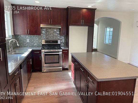 4th image of 2735 N Lashbrook Ave