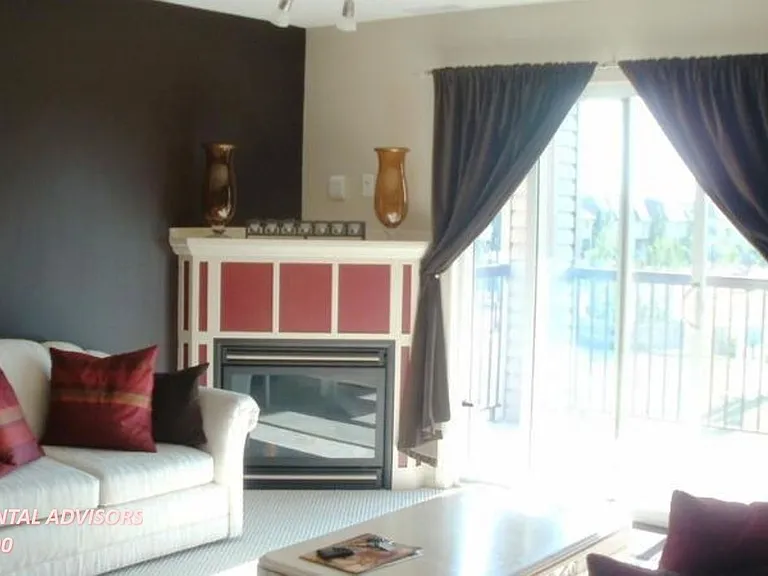 2098 Blackmud Creek Dr SW #305 — Photo 3