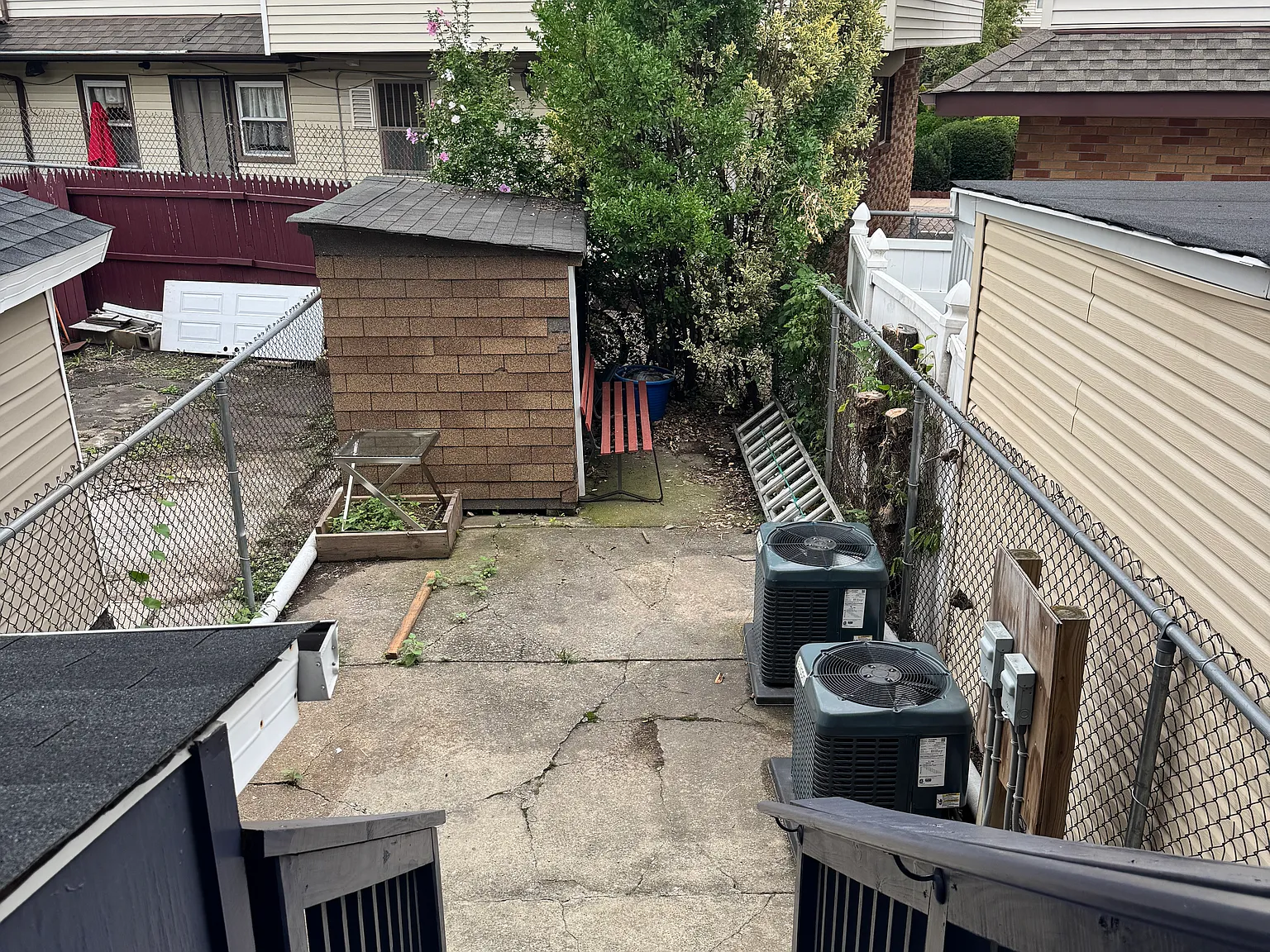 2 bed, 1.5 bath, 1026 sqft, $2,200 — Photo 2