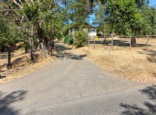 1455 Sardine Creek Rd, Gold Hill, OR 97525